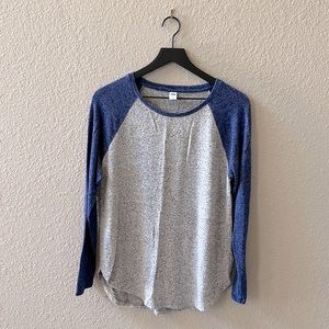 Old Navy light weight sweater Medium